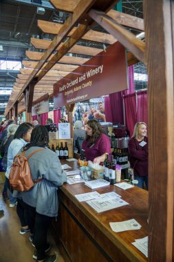 Farm Show 'da şarap tatma