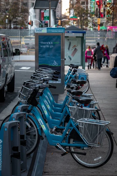 Systèmes de transport en commun de vélos Indego — Photo