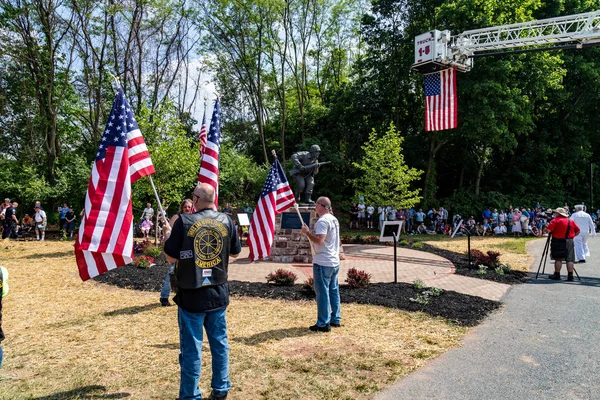 Ephrata Usa May 2015 Community Members Hold American Flags Dedication — Stock Photo, Image