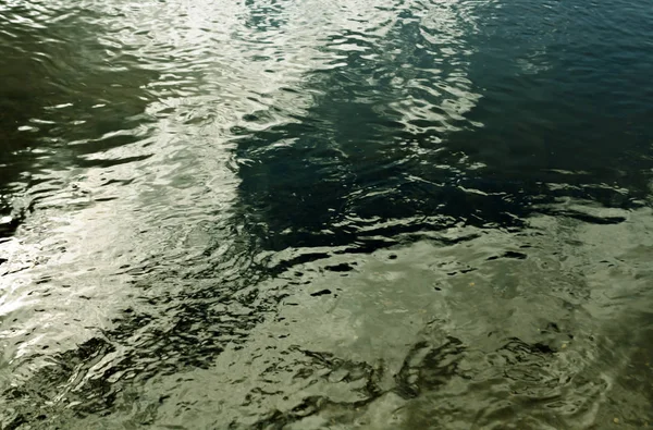 Acqua nel fiume. — Foto Stock