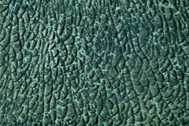 Hasarlı cam desen camgöbeği sesi