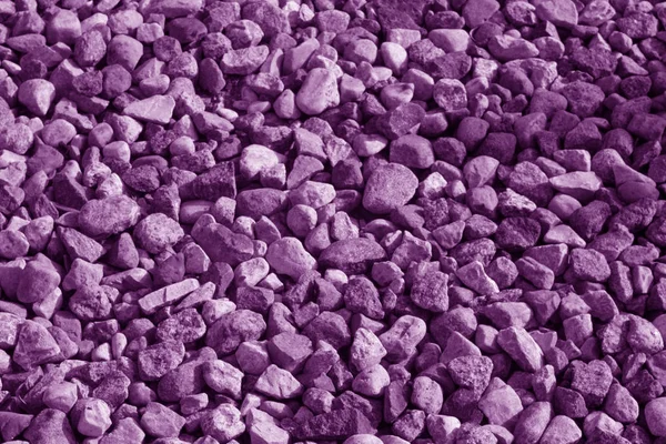 Mucchio di pietre in tono viola — Foto Stock