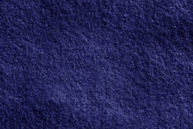 Mavi renkli yüzey hissettim.