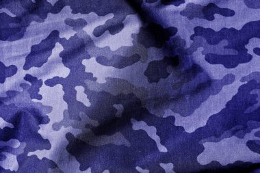 Mavi ses tonuyla askeri üniforma desen.