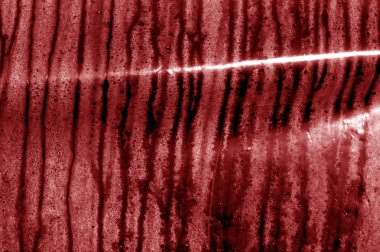 Yoğunlaşma dokuyu kırmızı tonda düşürür.