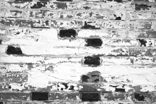 흑인과 백인에 있는 오래 된 지저분한 벽돌 벽 텍스처. — 스톡 사진