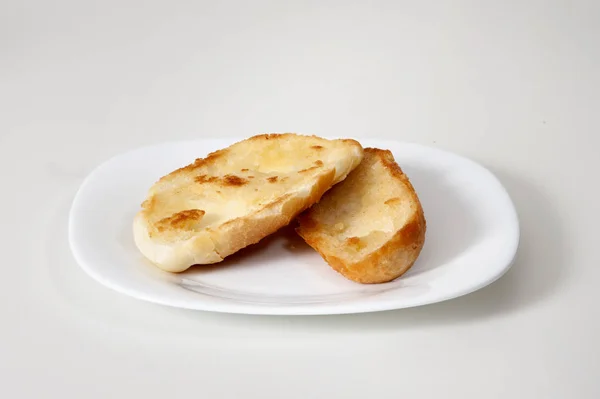 Kızarmış ekmek bir ızgara yapılması