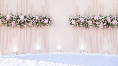 Pembe düğün çiçeği arka planı ve düğün dekorasyonu 