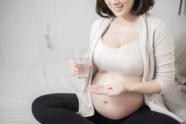 From Pregnancy to Energy Levels: Exploring the Many Roles of Vitamin B9 in Your Body