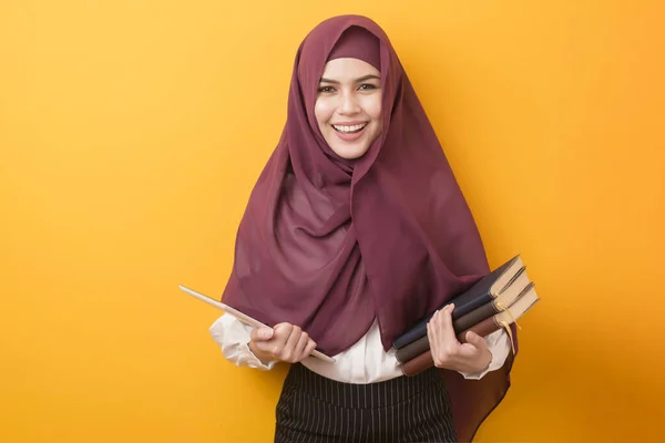 Beautiful University Student Hijab Portrait Yellow Background — Stock Photo, Image