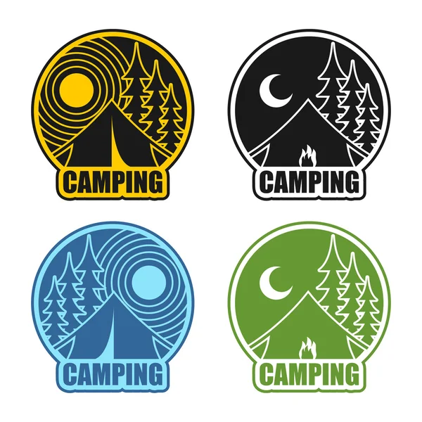 Logo kempingu dzień i noc. Krajobraz z namiotu i lasu. Embl — Wektor stockowy