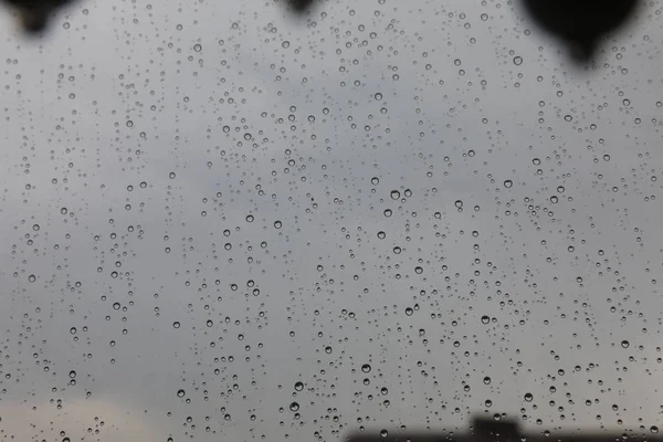 Regentropfen Auf Glashintergrund — Stockfoto