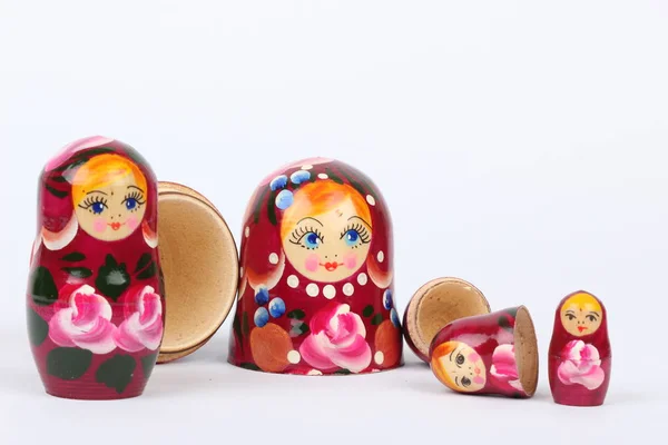 Traditionele Russische Matryoshka Pop Witte Achtergrond — Stockfoto