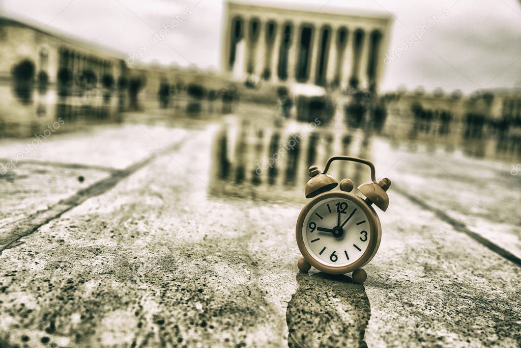 Turkey, Ankara, Ataturk's Mausoleum and time passes 09:05