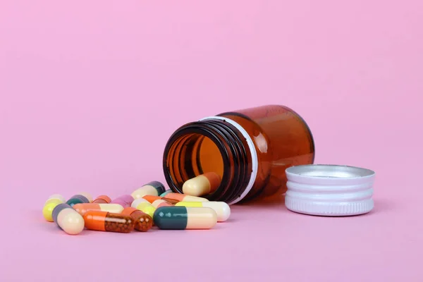 Bouteilles Médicales Isolées Sur Fond Rose Médicaments — Photo