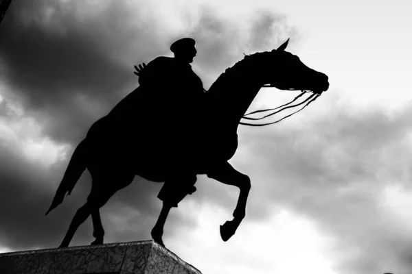 Sílhueta Estátua Ataturk Ancara — Fotografia de Stock