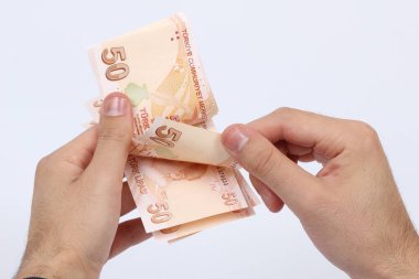 Türkiye beyaz arka planda bir avuç kağıt para