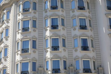 Soyut minimal mimari arka plan. Modern yapı cephesi ayrıntıları.