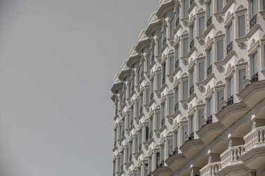 Soyut minimal mimari arka plan. Modern yapı cephesi ayrıntıları.