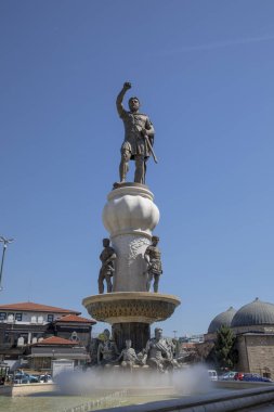 Üsküp, Kuzey Makedonya - 19 Ağustos 2019: Üsküp şehir merkezinde heykeller. Üsküp Makedonya 'nın başkenti, Fyrom.