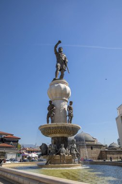 Üsküp, Kuzey Makedonya - 19 Ağustos 2019: Üsküp şehir merkezinde heykeller. Üsküp Makedonya 'nın başkenti, Fyrom.