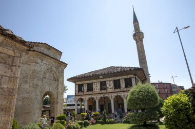 Tetova / Makedonya - 20 Ağustos 2020; Makedonya 'nın Kalkanova kentindeki Boyalı Cami (Alaca Camii)