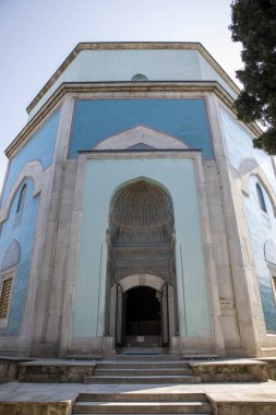 Bursa, Türkiye - 23 Şubat 2020: Yesil Turbe (Yeşil Mezar), Türkiye 'nin Bursa kentinde yer alan büyük tesisin bir parçasıdır. İçinde Osmanlı Sultanı Mehmet Elam 'ın mezarı var..