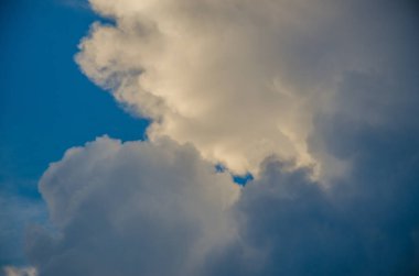 gün batımında Hacimsel bulutlar