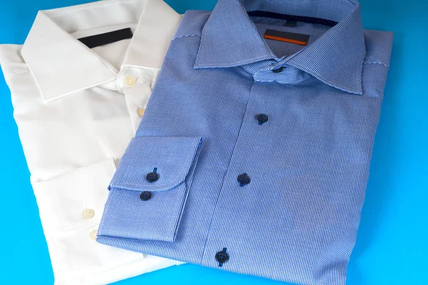 Στοίβα closeup μπλε και άσπρο πουκάμισο — Φωτογραφία Αρχείου