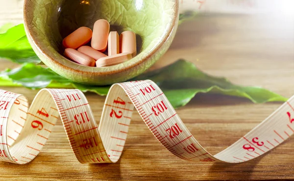 규정식 환 약 이란 센티미터. 다이어트, 건강의 개념 — 스톡 사진