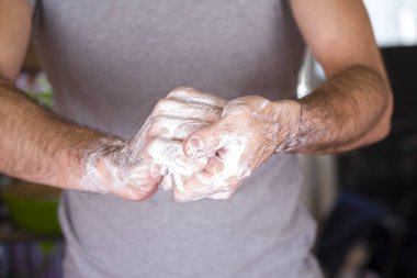 Corona virüsünün önlenmesi için sabuncuyla el yıkama, Coronavirus yaymayı durdurmak için hijyen.