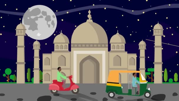De Taj Mahal een volle maan 's nachts met riksja's passerende — Stockvideo