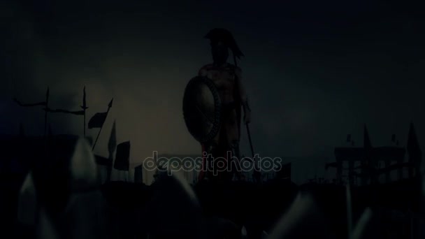 Spartanischer Soldat nach einem heldenhaften Kampf mit seiner gewaltigen Armee im Blitzlichtgewitter — Stockvideo