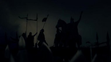 Charlemagne bir fırtına ve yağmur altında büyük ordusuyla