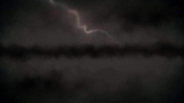 Im Blitzlichtgewitter schnell in Wolken fliegen — Stockvideo
