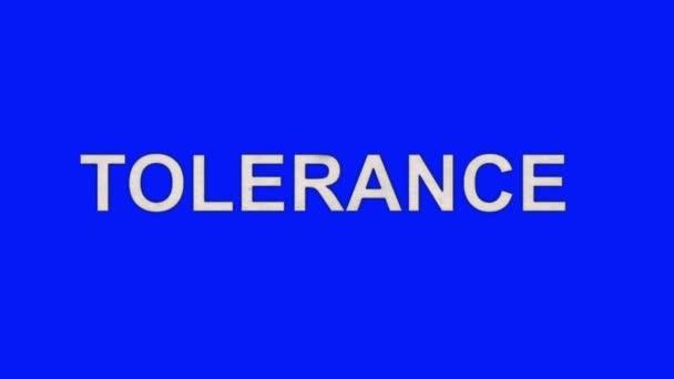 Slova Tolerance pálení v plamenech popel na pozadí modrá obrazovka — Stock video