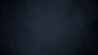 Aile bir fırtına ile uçan ejderha