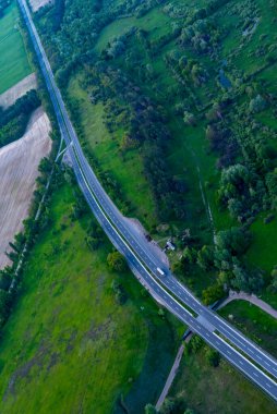 Balon uçuşu. Ukrayna üzerinde akşam uçuşu.