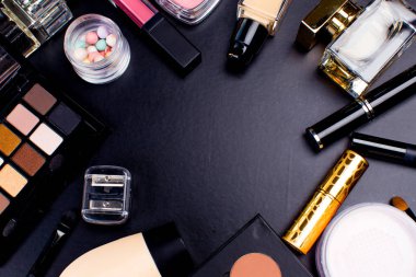 siyah Dekoratif kozmetik