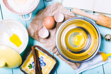 Malzemeler hamur şablon için