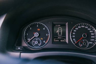 modern otomobil dashboard