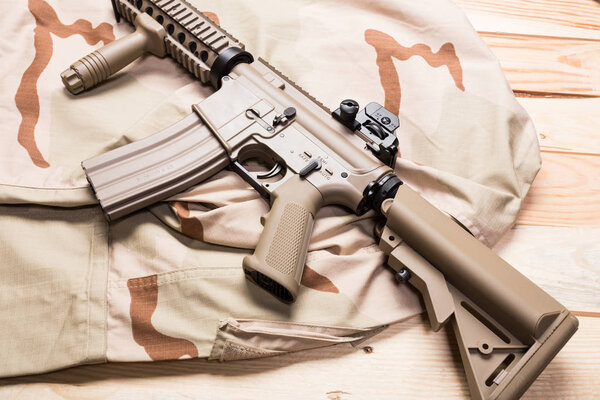 оружие и военная техника
 