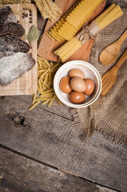 Yumurtalı makarna spagetti
