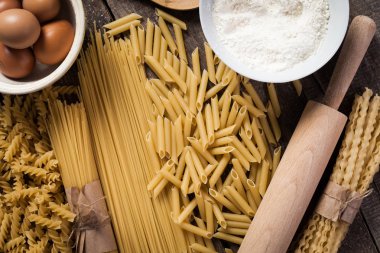 Makarna, spagetti ve un