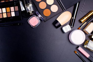 siyah Dekoratif kozmetik