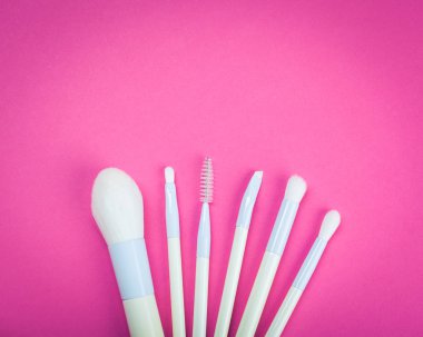 Pembe üzerinde Dekoratif kozmetik