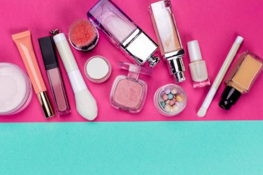 Turkuaz üzerinde Dekoratif kozmetik