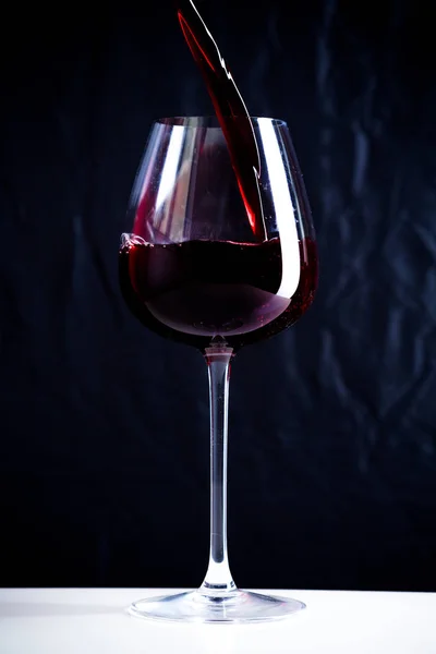 Vino tinto de abejas — Foto de Stock