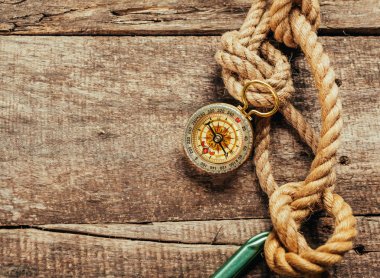 gemi Halatları ve pusula 
