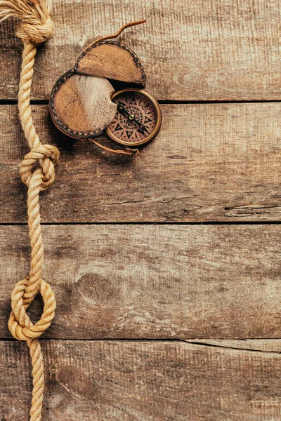 gemi Halatları ve pusula 